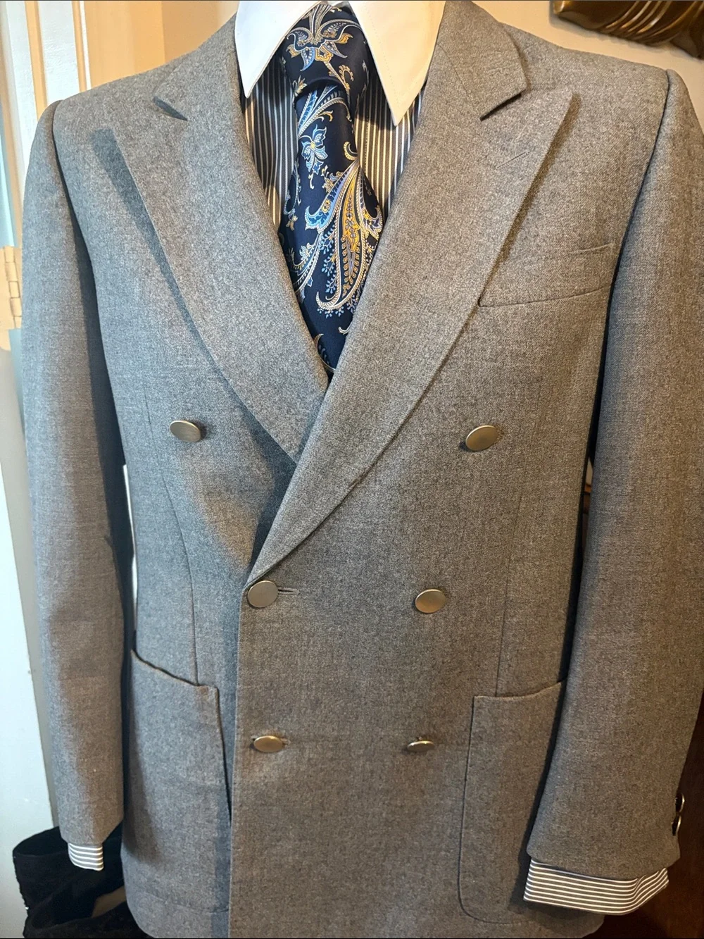 Pur Double-Breasted Gray Wool Suit Jacket